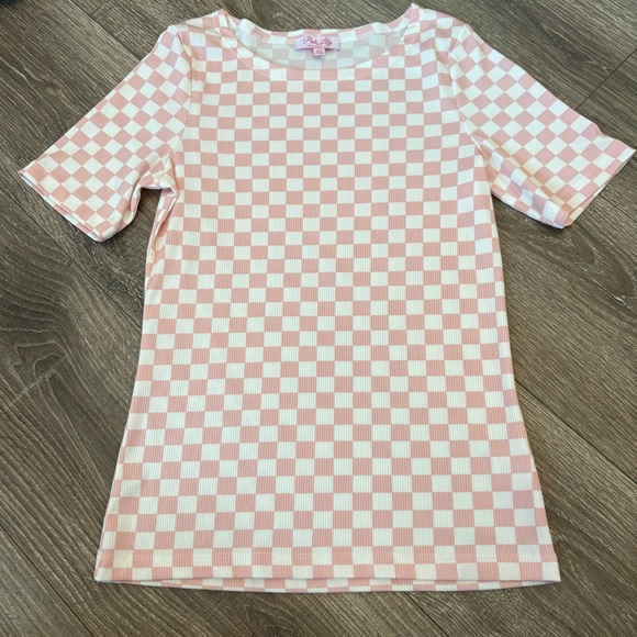 Pink Lily Short Sleeve Checkered Tee in Pink and White - Picture 1 of 2